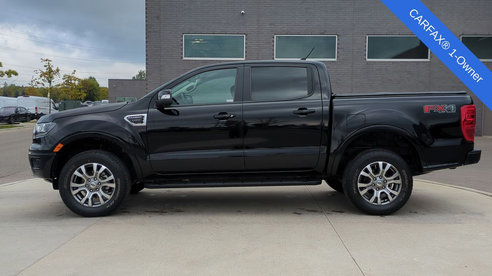 2023 Ford Ranger Lariat photo 2