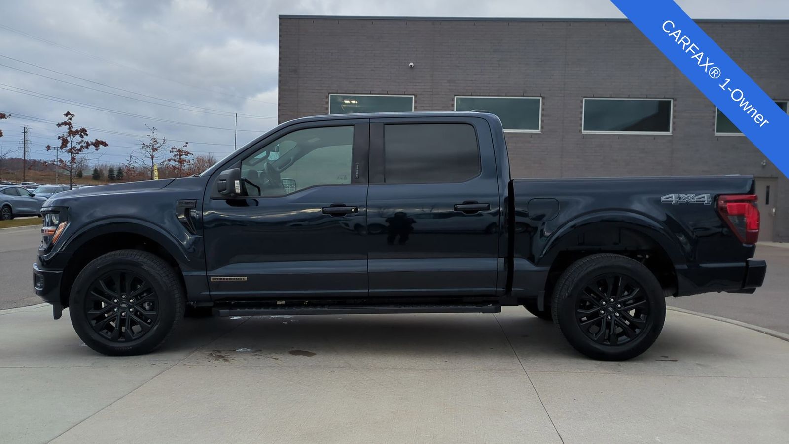 2024 Ford F-150 XLT photo 2