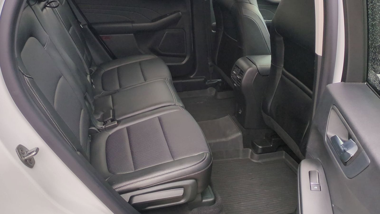 Thumbnail: 2022 Ford Escape - 20