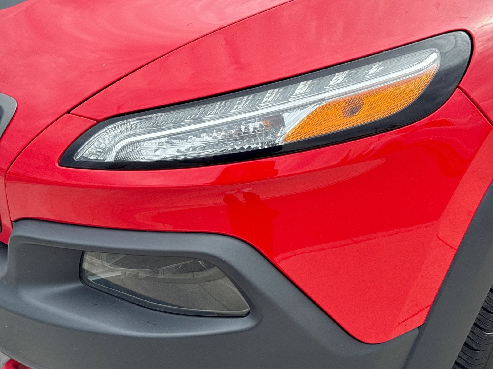 Thumbnail: 2018 Jeep Cherokee - 11