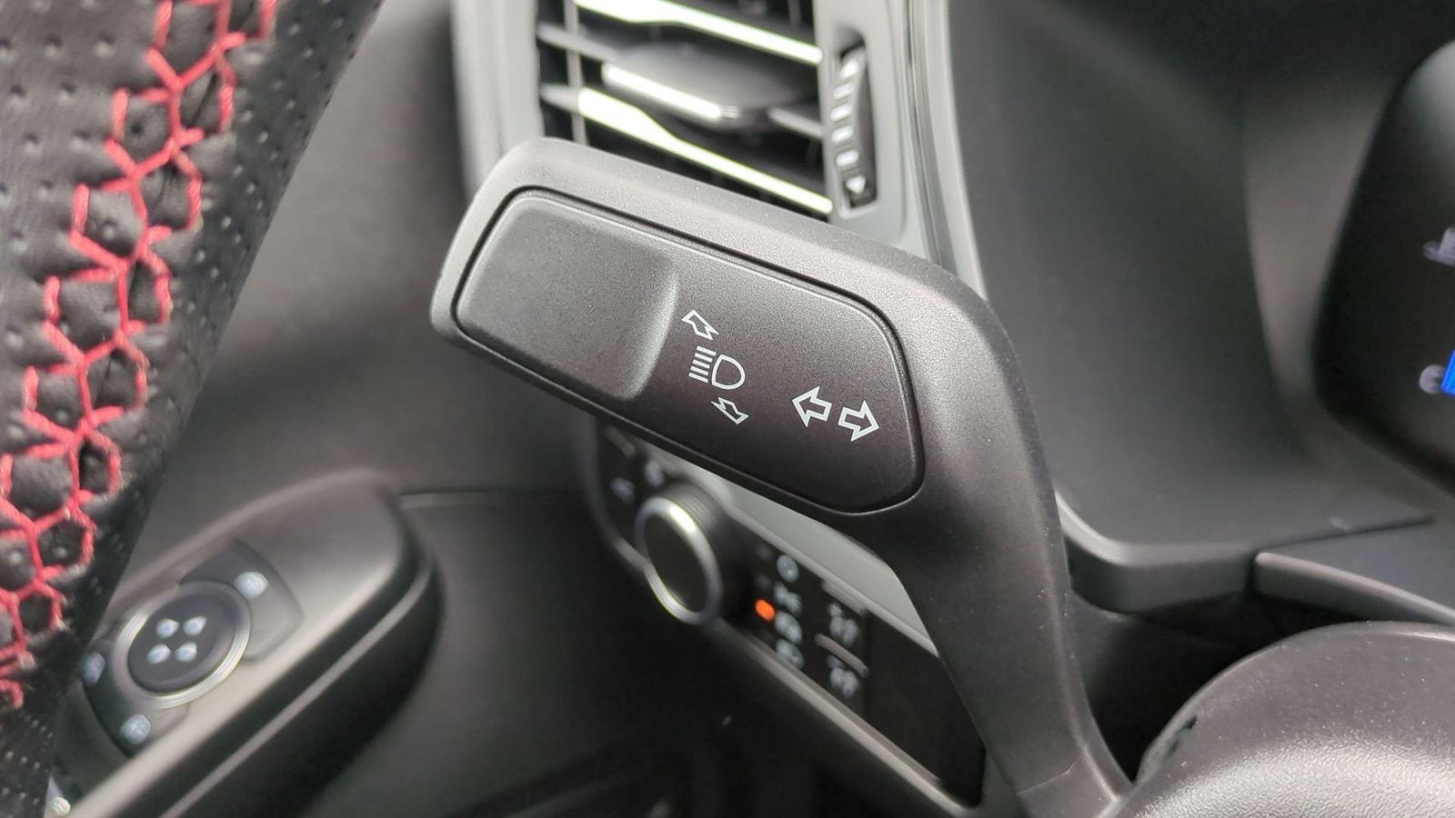 Thumbnail: 2025 Ford Escape - 24