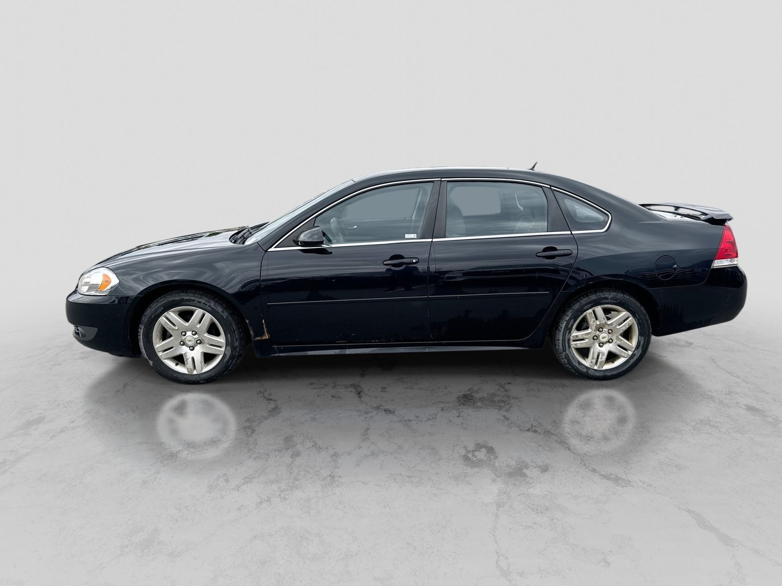 Thumbnail: 2011 Chevrolet Impala - 3