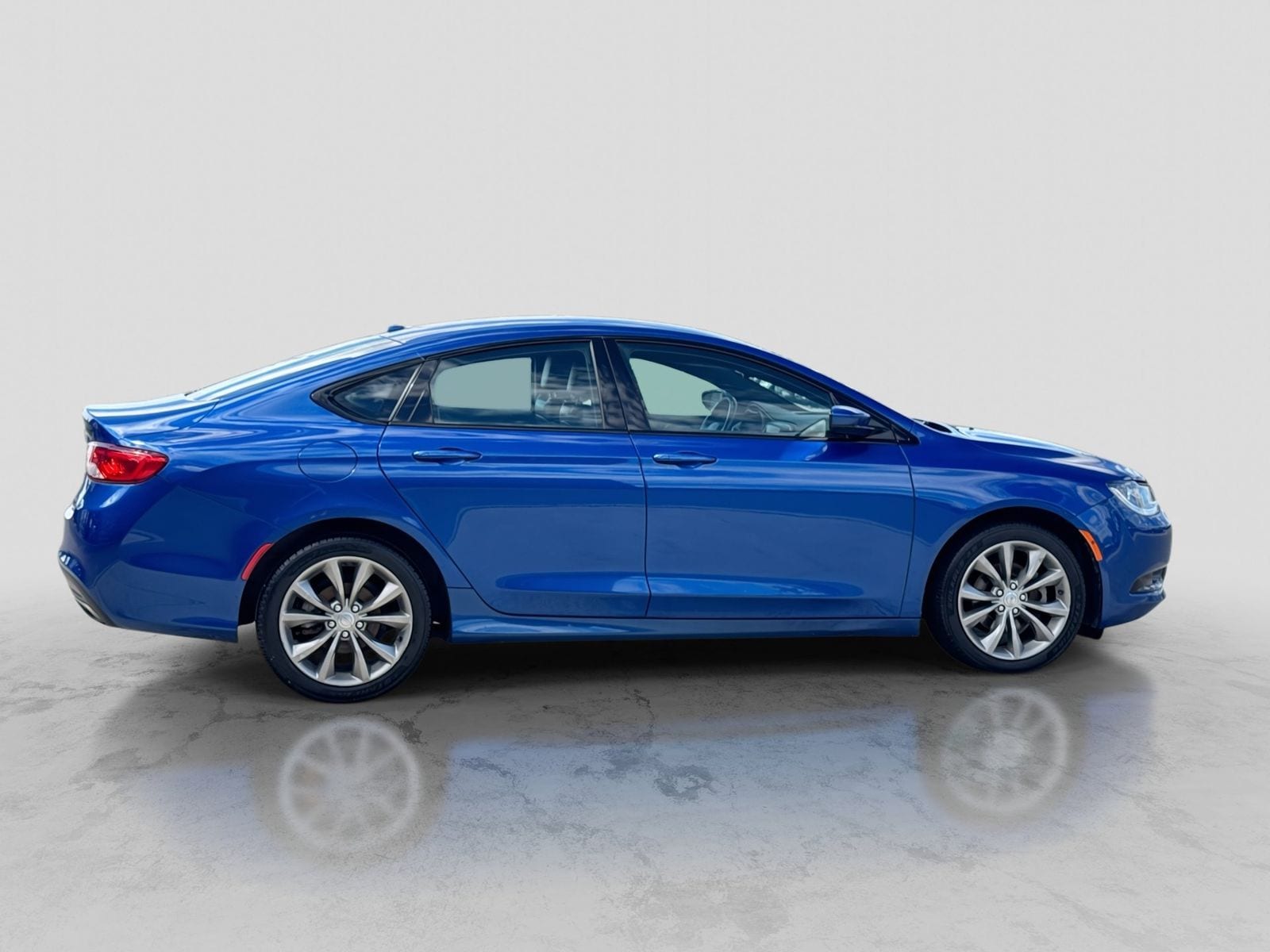 Thumbnail: 2016 Chrysler 200 - 9