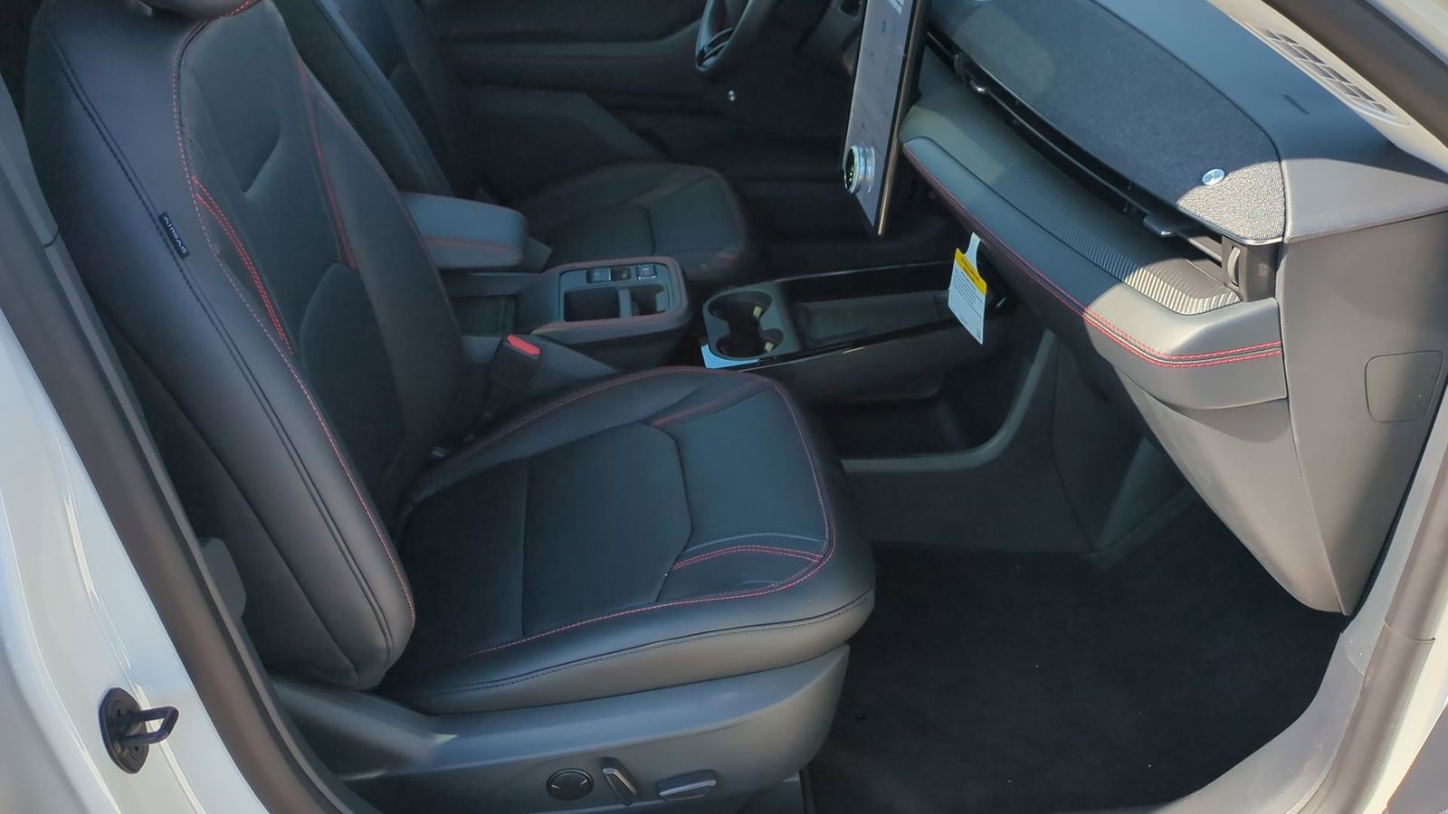 Thumbnail: 2025 Ford Mustang Mach-E - 21