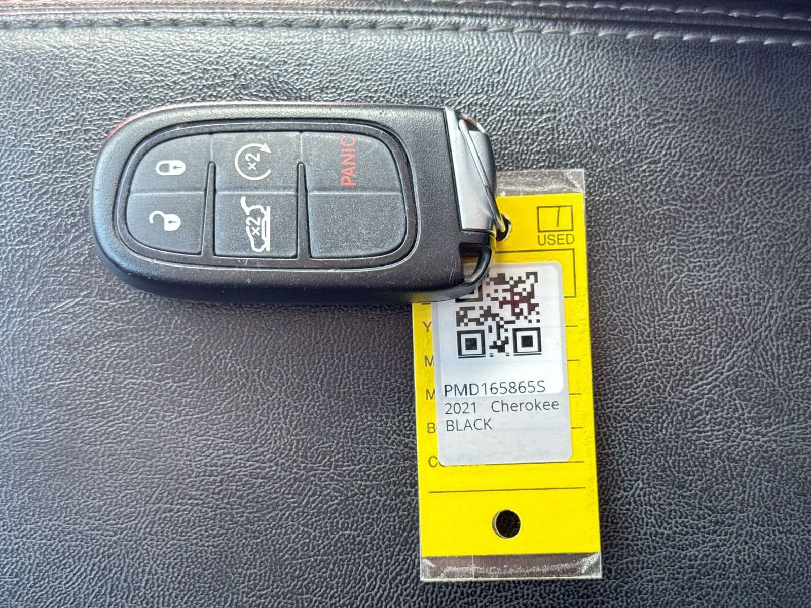 Thumbnail: 2021 Jeep Cherokee - 36