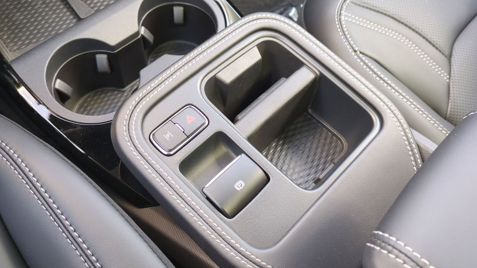 Thumbnail: 2025 Ford Mustang Mach-E - 34