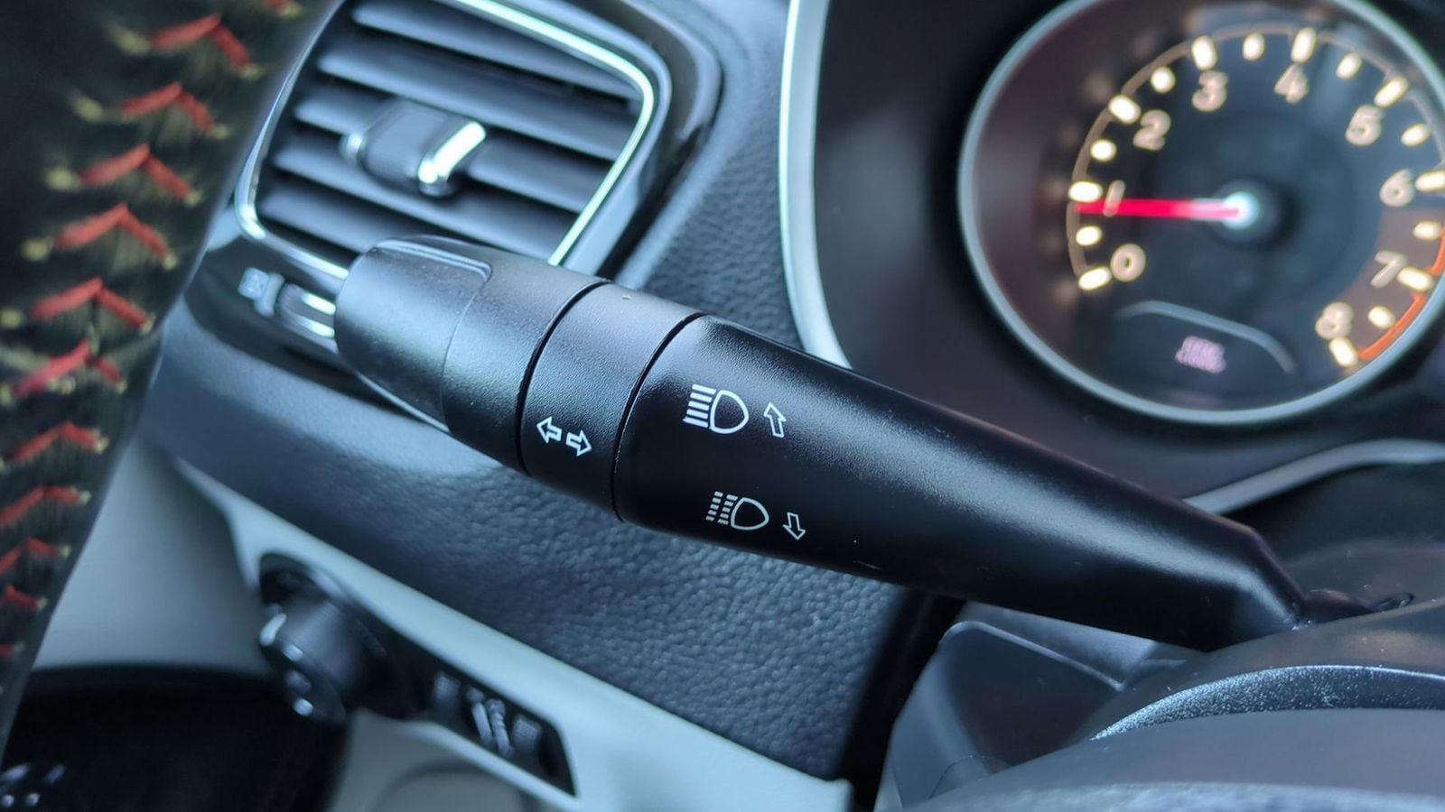 Thumbnail: 2019 Jeep Compass - 25