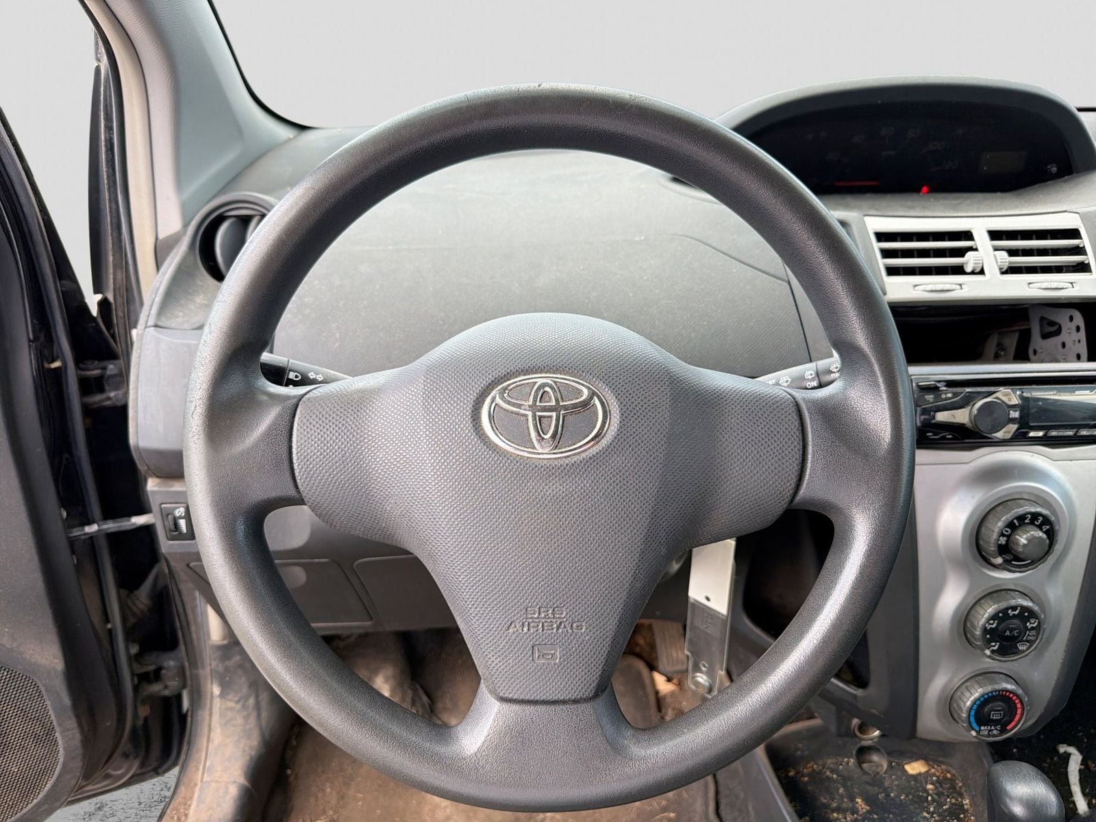 Thumbnail: 2007 Toyota Yaris - 9