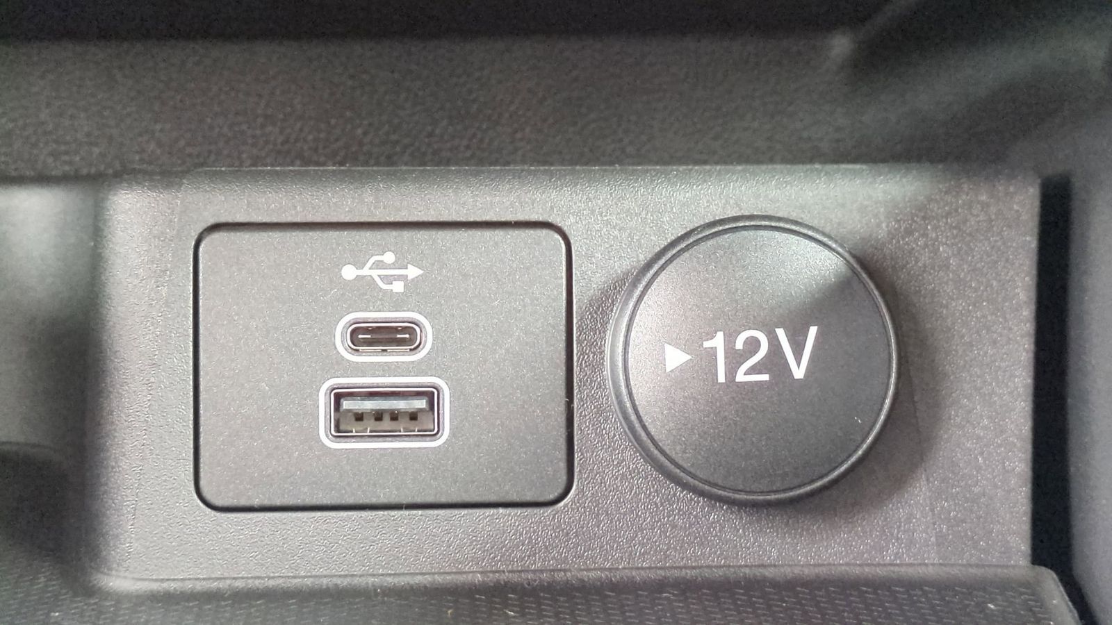 Thumbnail: 2025 Ford Escape - 30