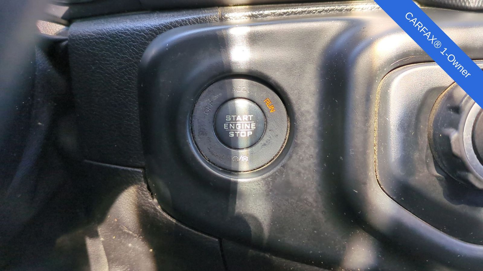 Thumbnail: 2018 Jeep Wrangler - 33