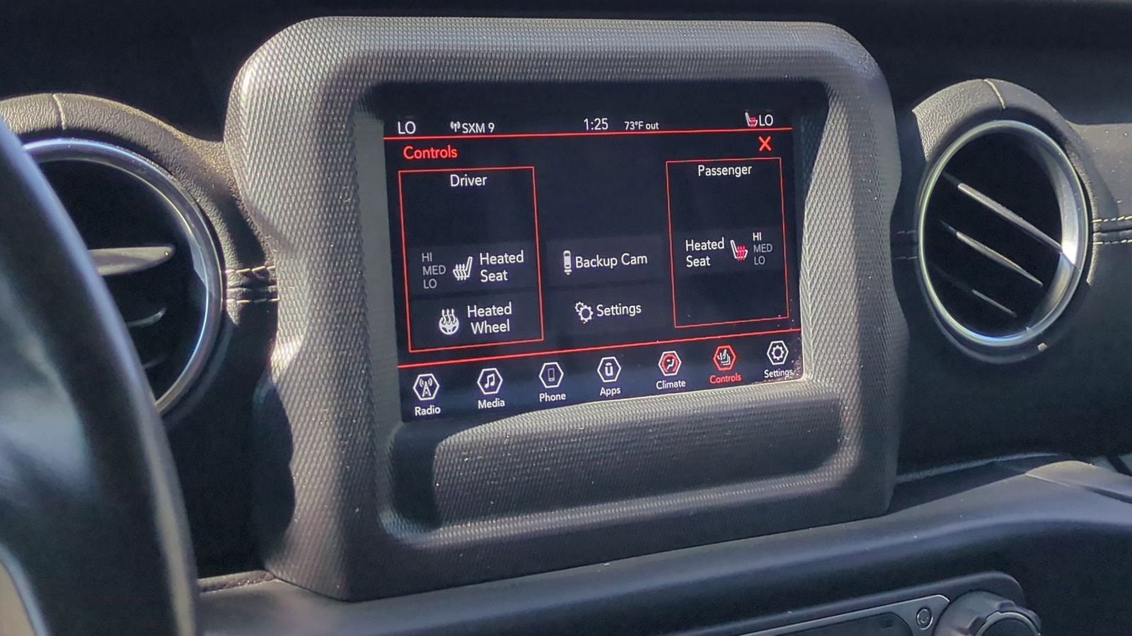 Thumbnail: 2018 Jeep Wrangler - 31