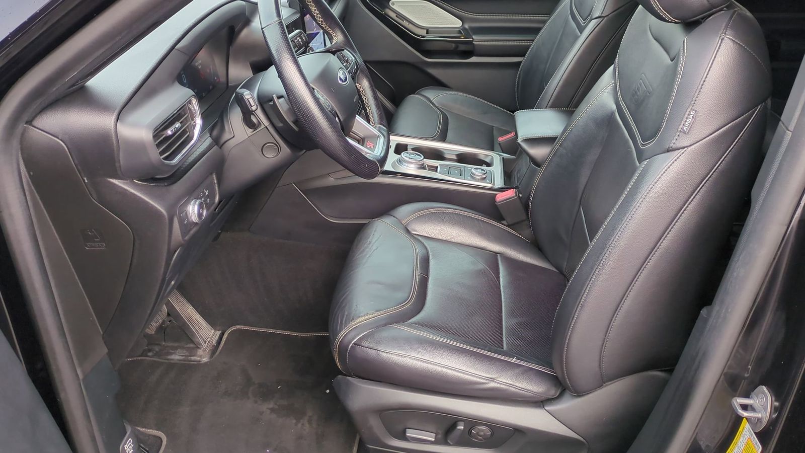 Thumbnail: 2021 Ford Explorer - 17