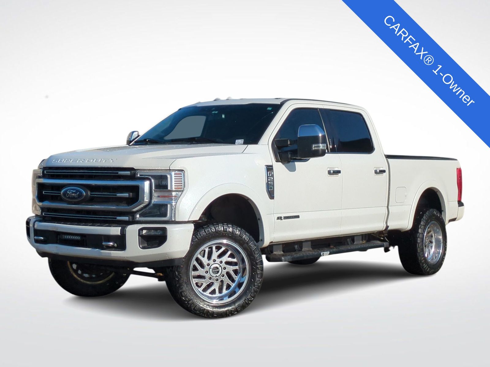 2022 Ford F-250 Super Duty Platinum's photo