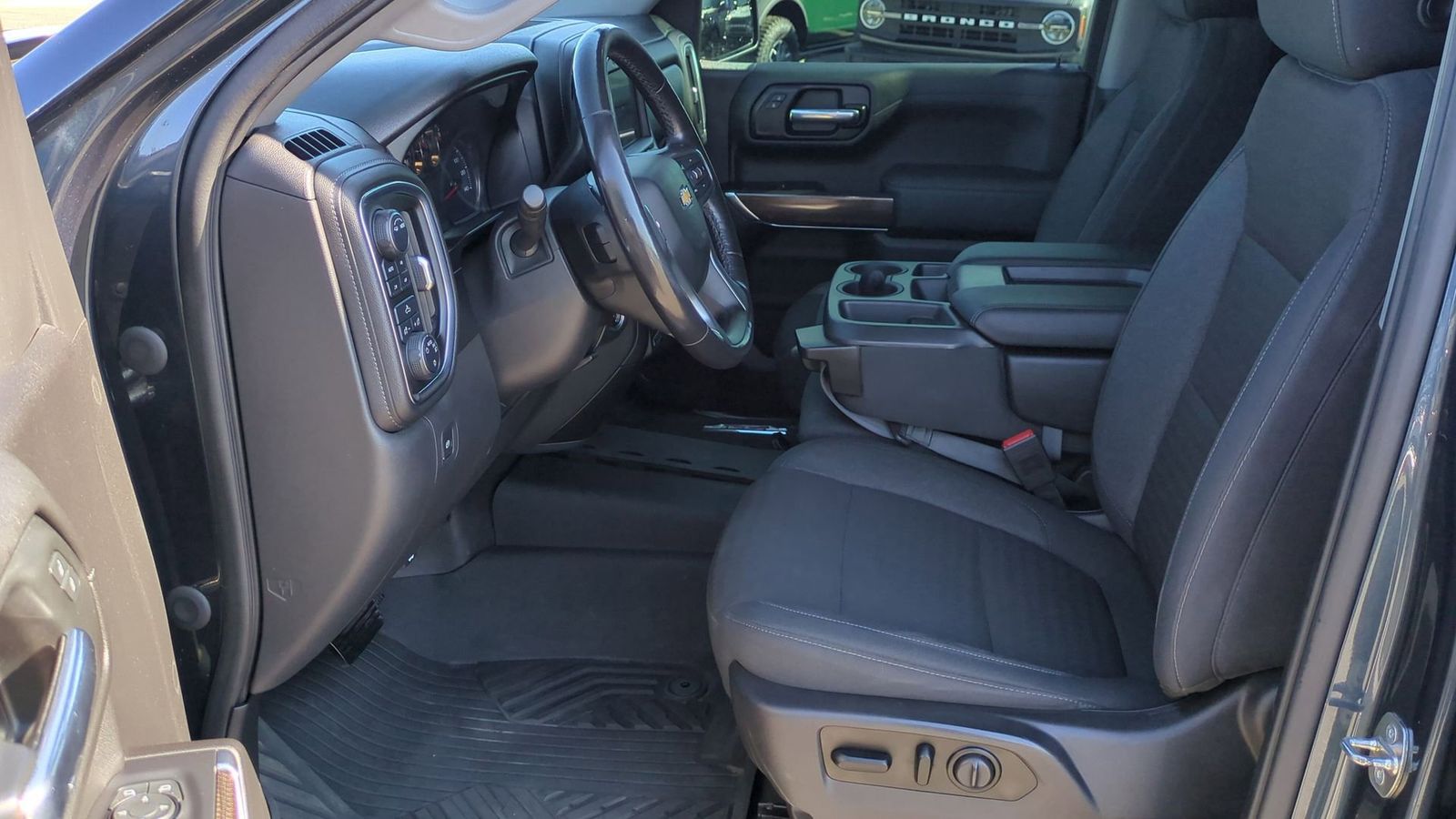 Thumbnail: 2020 Chevrolet Silverado 1500 - 18