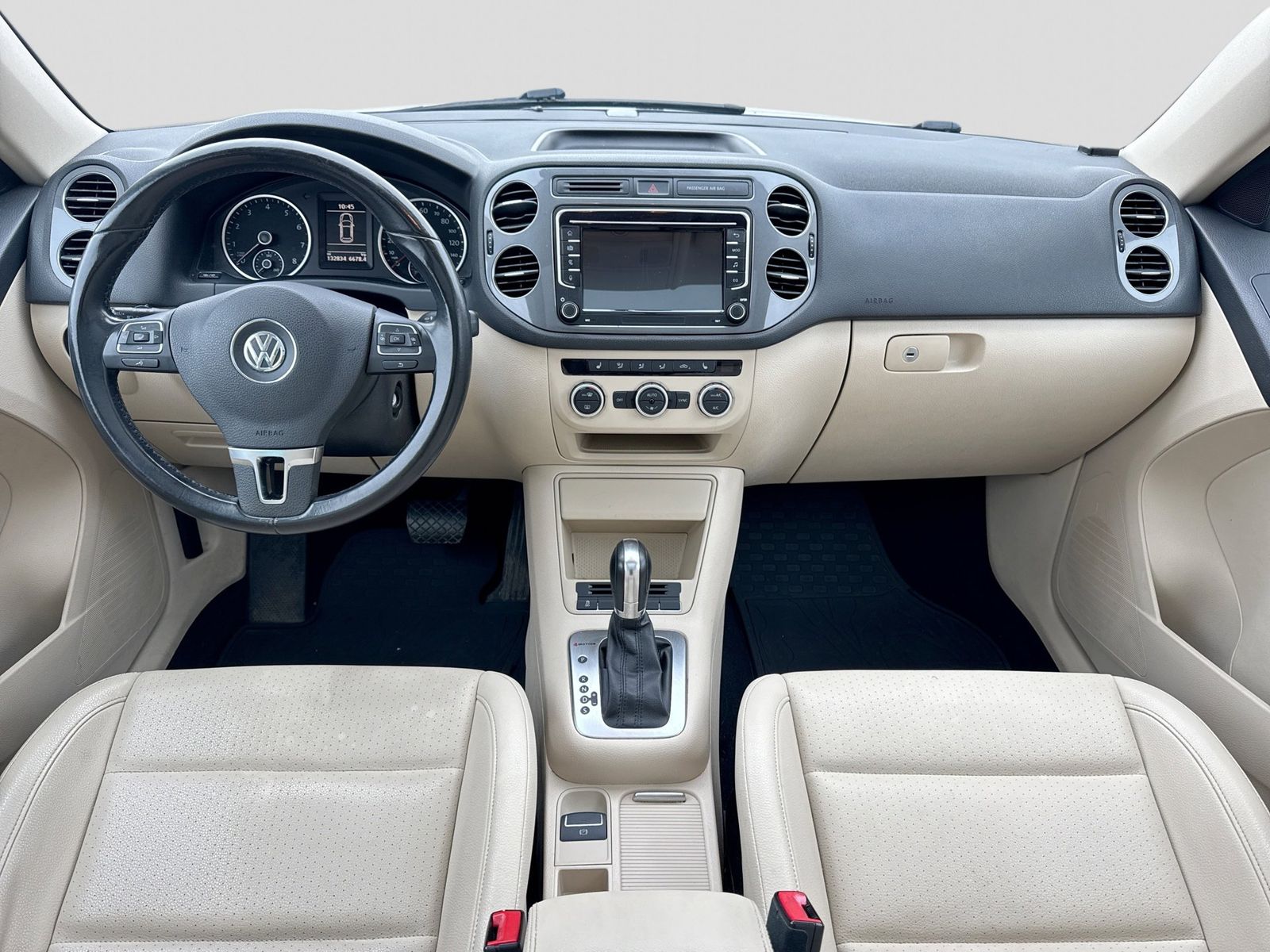 Thumbnail: 2013 Volkswagen Tiguan - 18