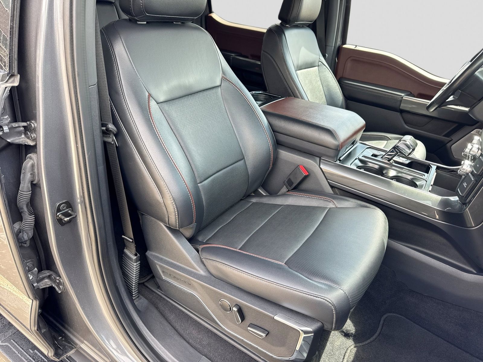 Thumbnail: 2023 Ford F-150 - 23