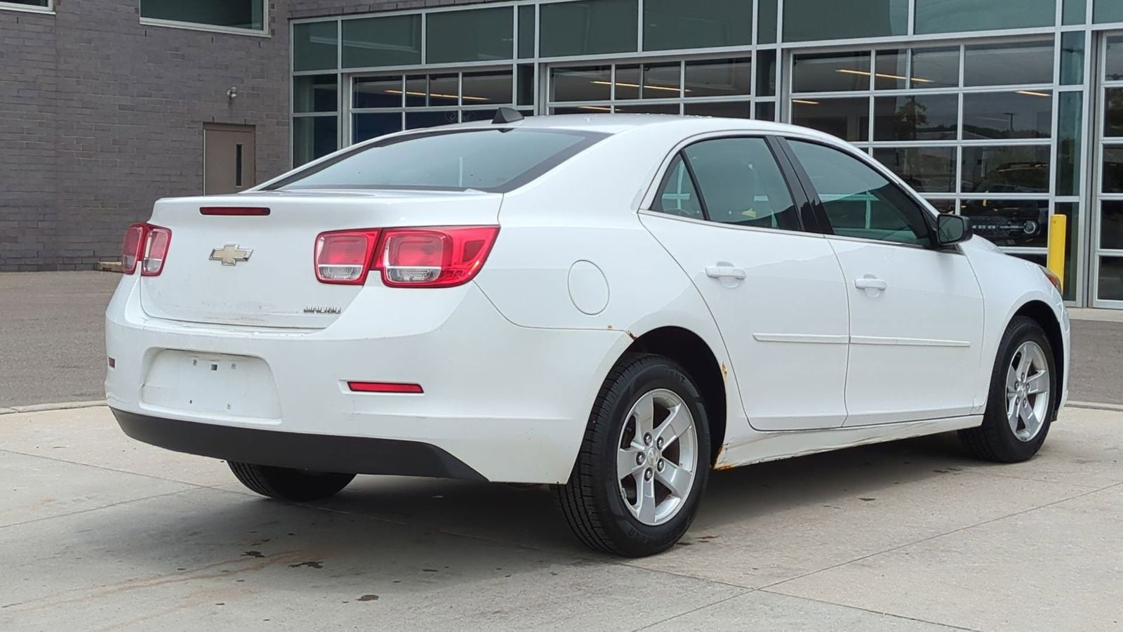 Thumbnail: 2013 Chevrolet Malibu - 6
