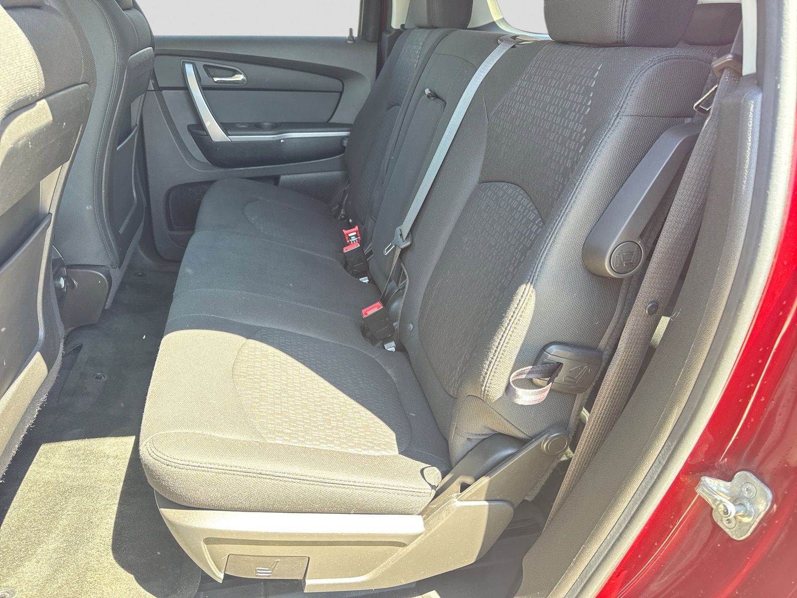 Thumbnail: 2011 GMC Acadia - 21