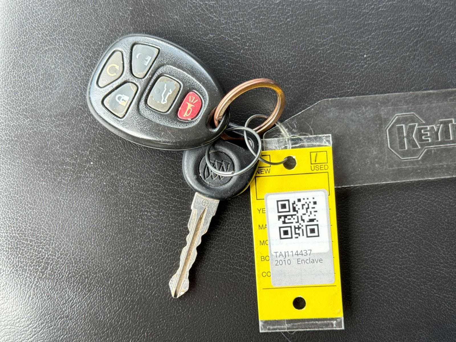 Thumbnail: 2010 Buick Enclave - 20