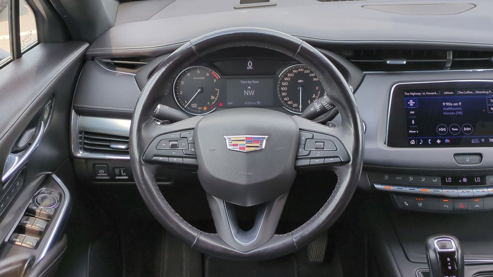 Thumbnail: 2019 Cadillac XT4 - 21