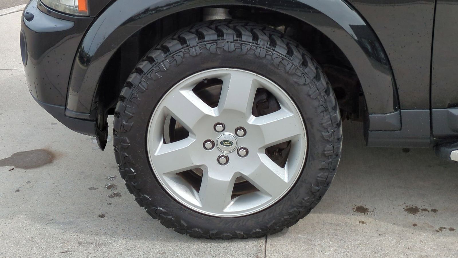 Thumbnail: 2011 Land Rover LR4 - 12