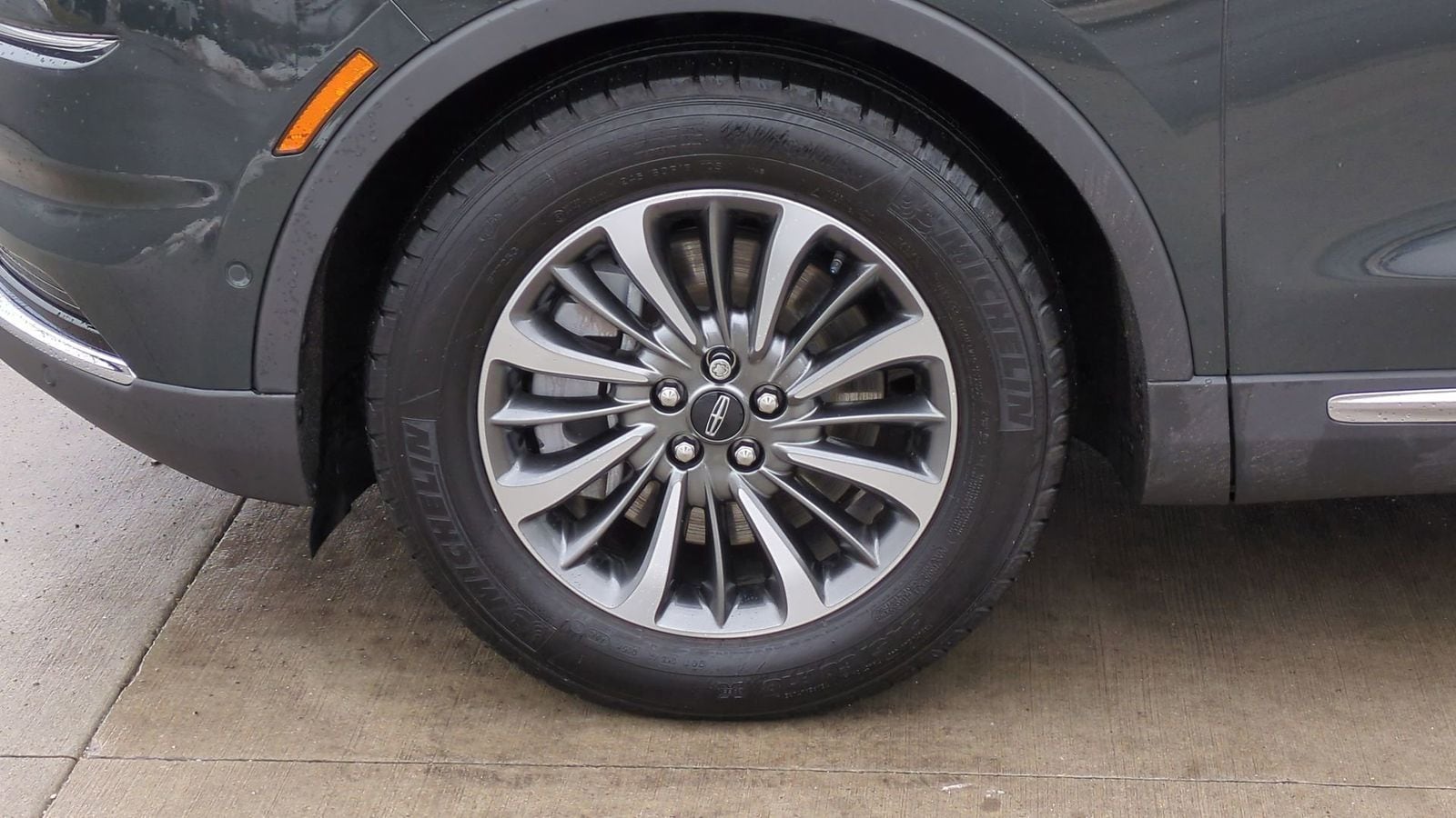 Thumbnail: 2022 Lincoln Nautilus - 13