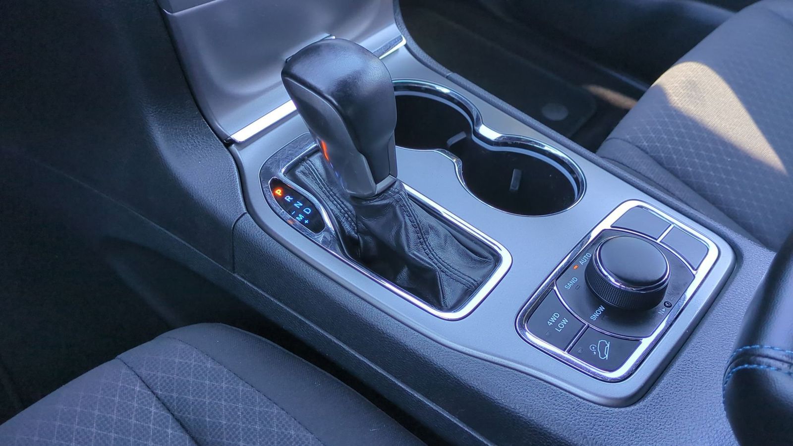Thumbnail: 2020 Jeep Grand Cherokee - 33