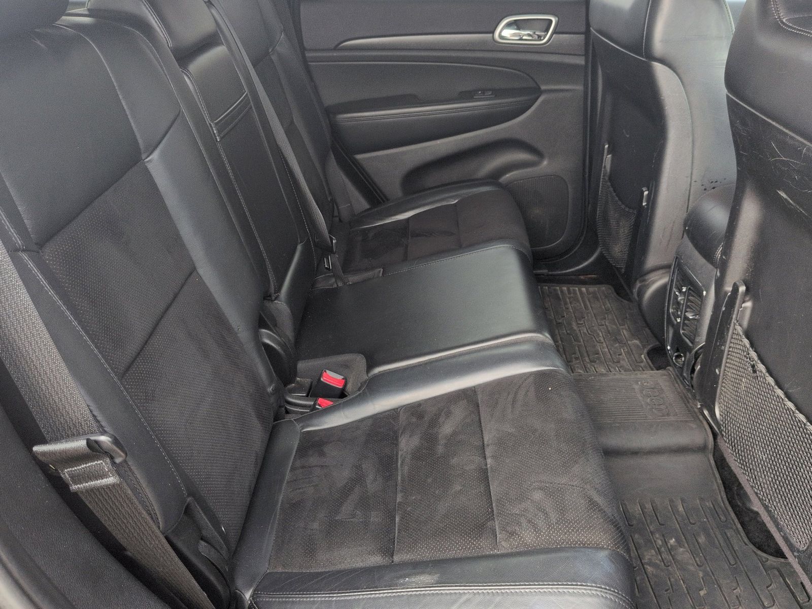 Thumbnail: 2015 Jeep Grand Cherokee - 27