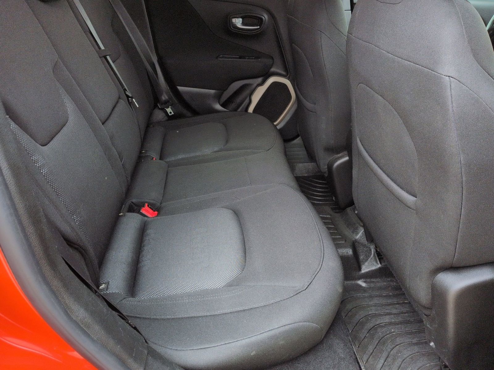 Thumbnail: 2017 Jeep Renegade - 25