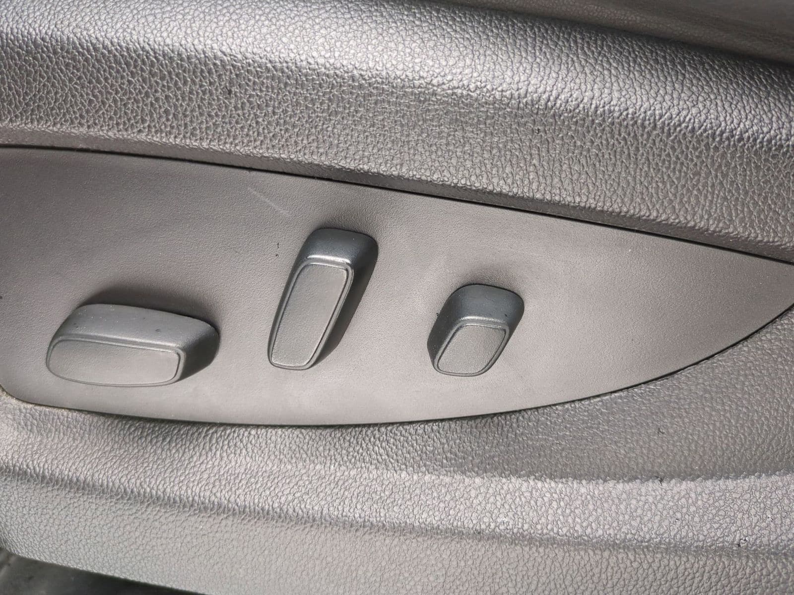 Thumbnail: 2017 GMC Yukon XL - 20