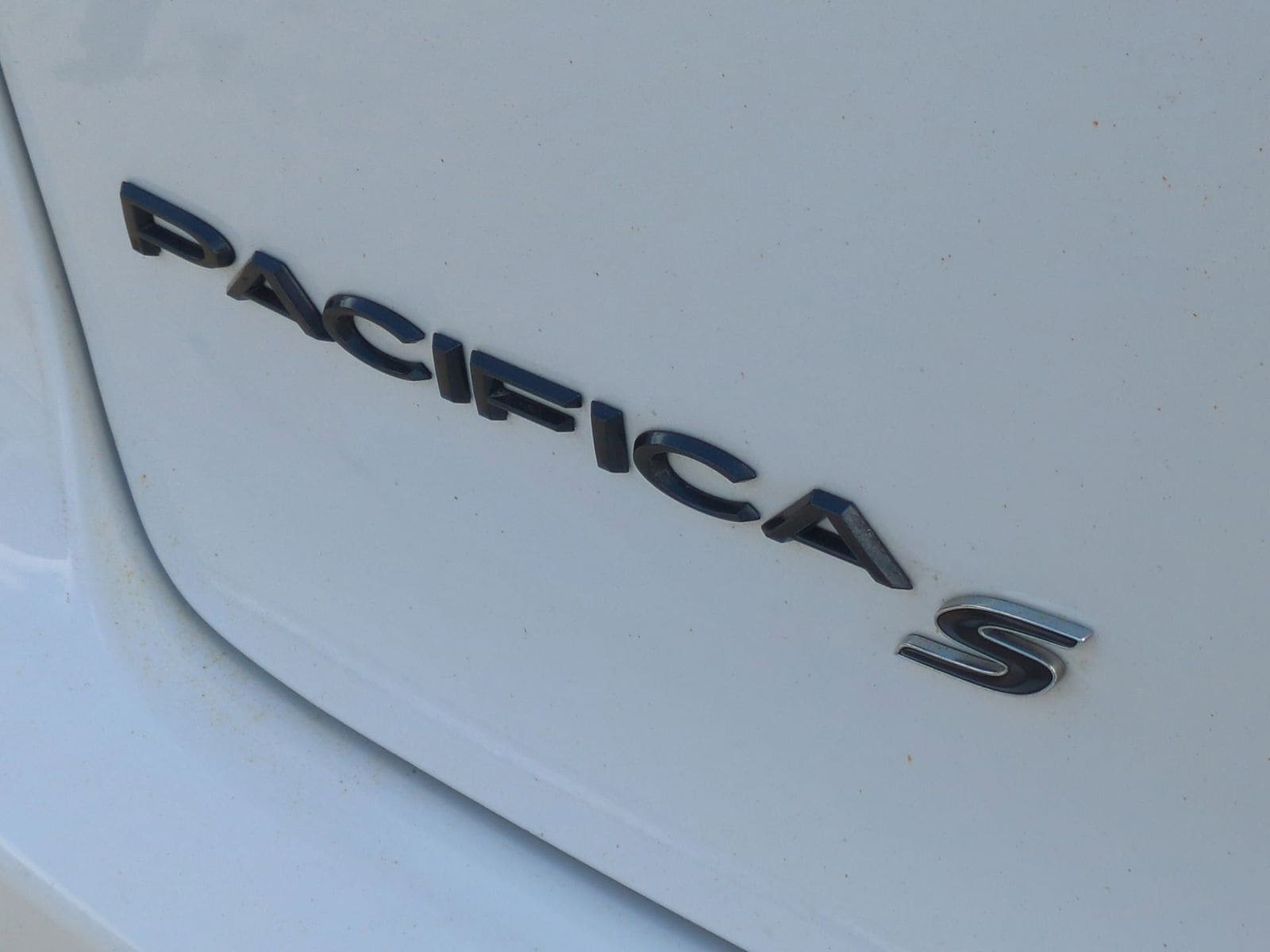 Thumbnail: 2019 Chrysler Pacifica - 15