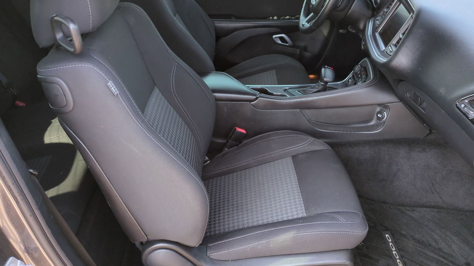 Thumbnail: 2015 Dodge Challenger - 22