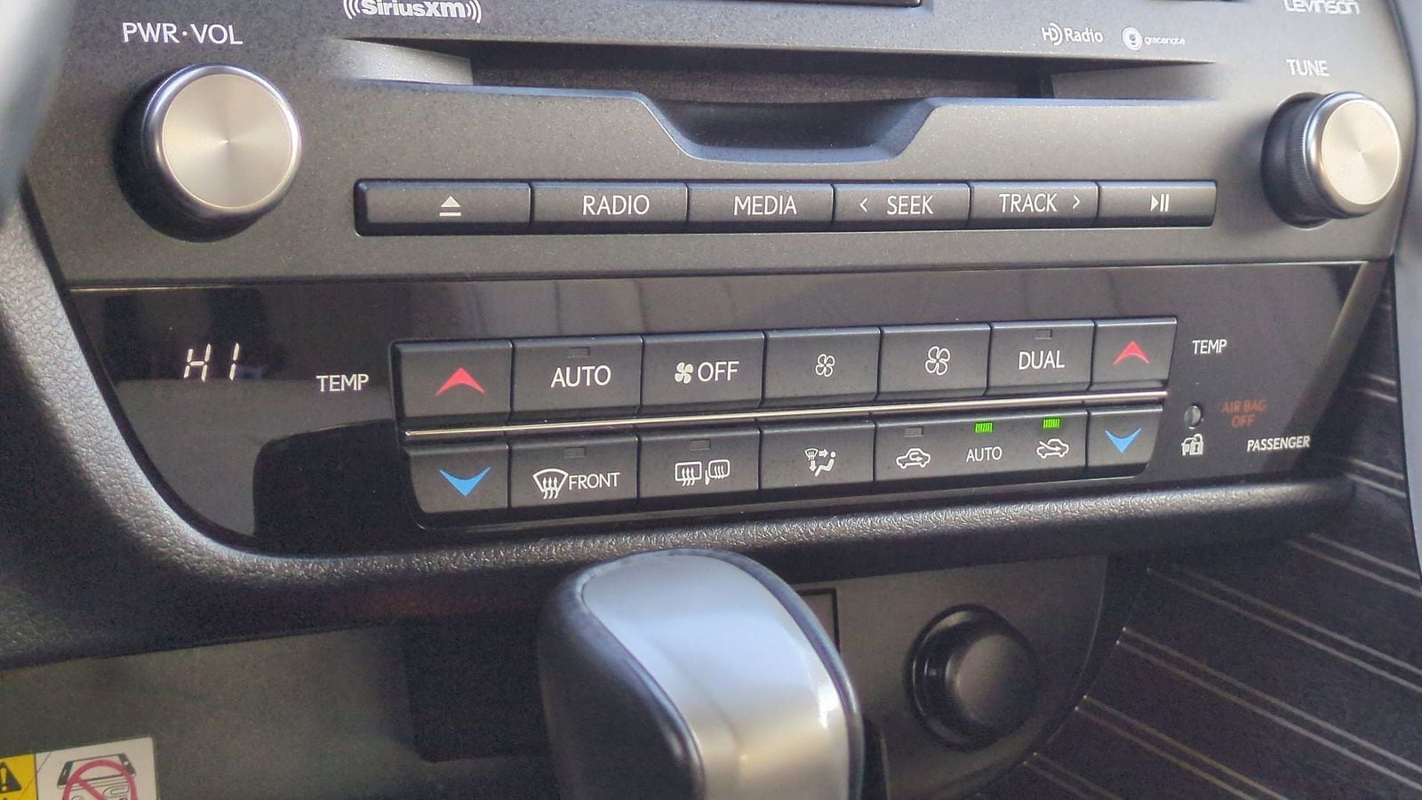 Thumbnail: 2022 Lexus RX - 31