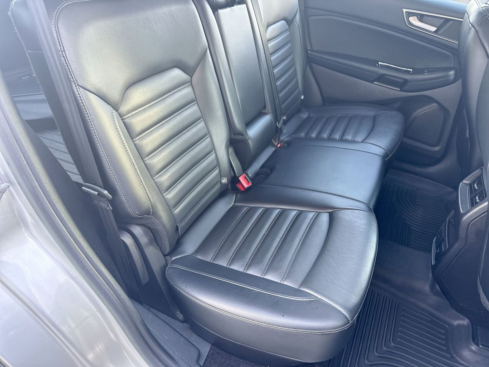 Thumbnail: 2017 Ford Edge - 21