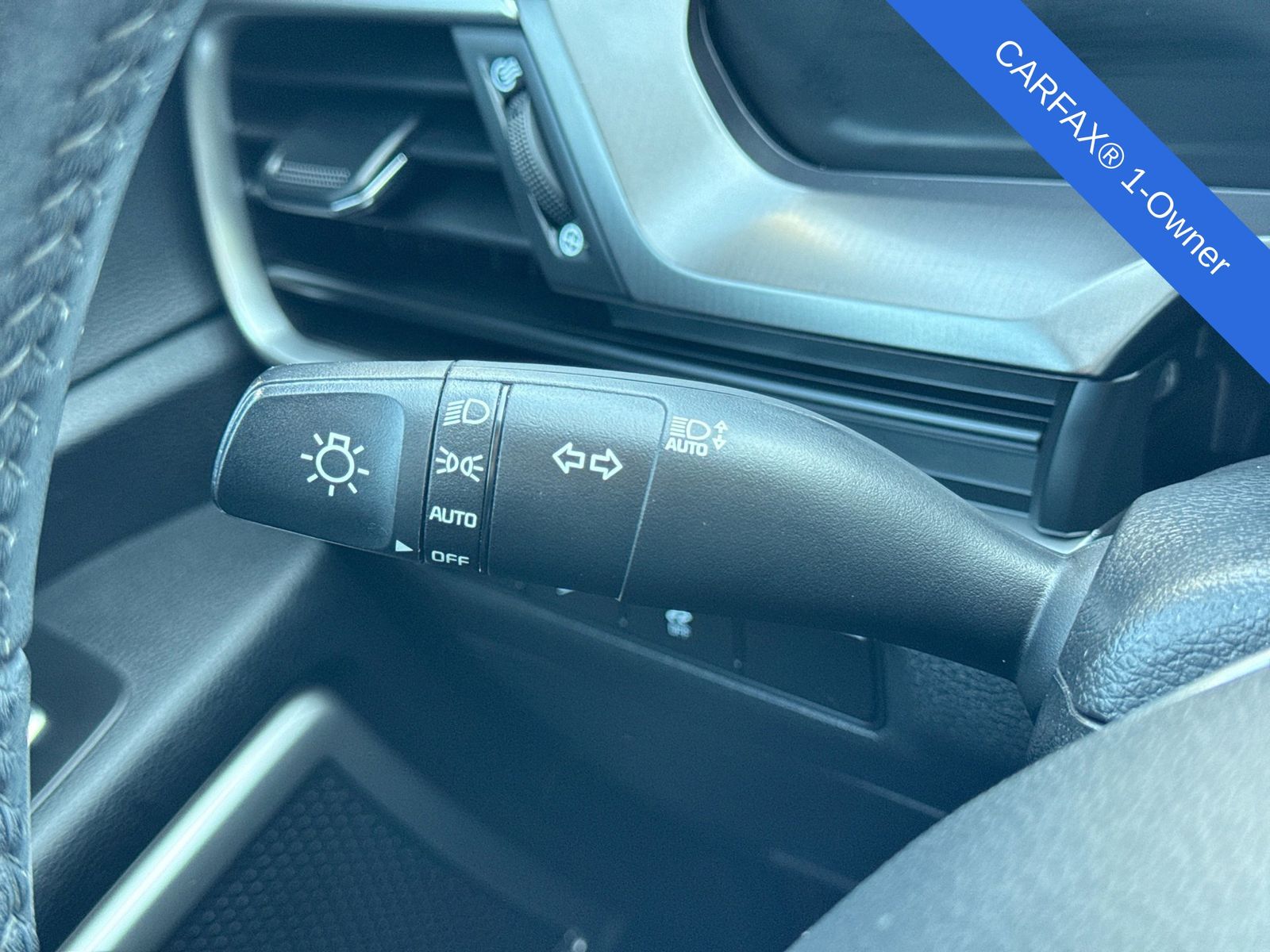 Thumbnail: 2023 Kia Telluride - 26