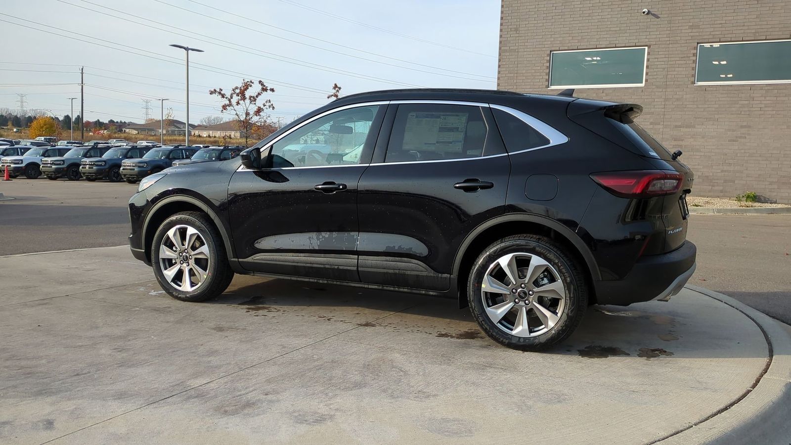 Thumbnail: 2025 Ford Escape - 4