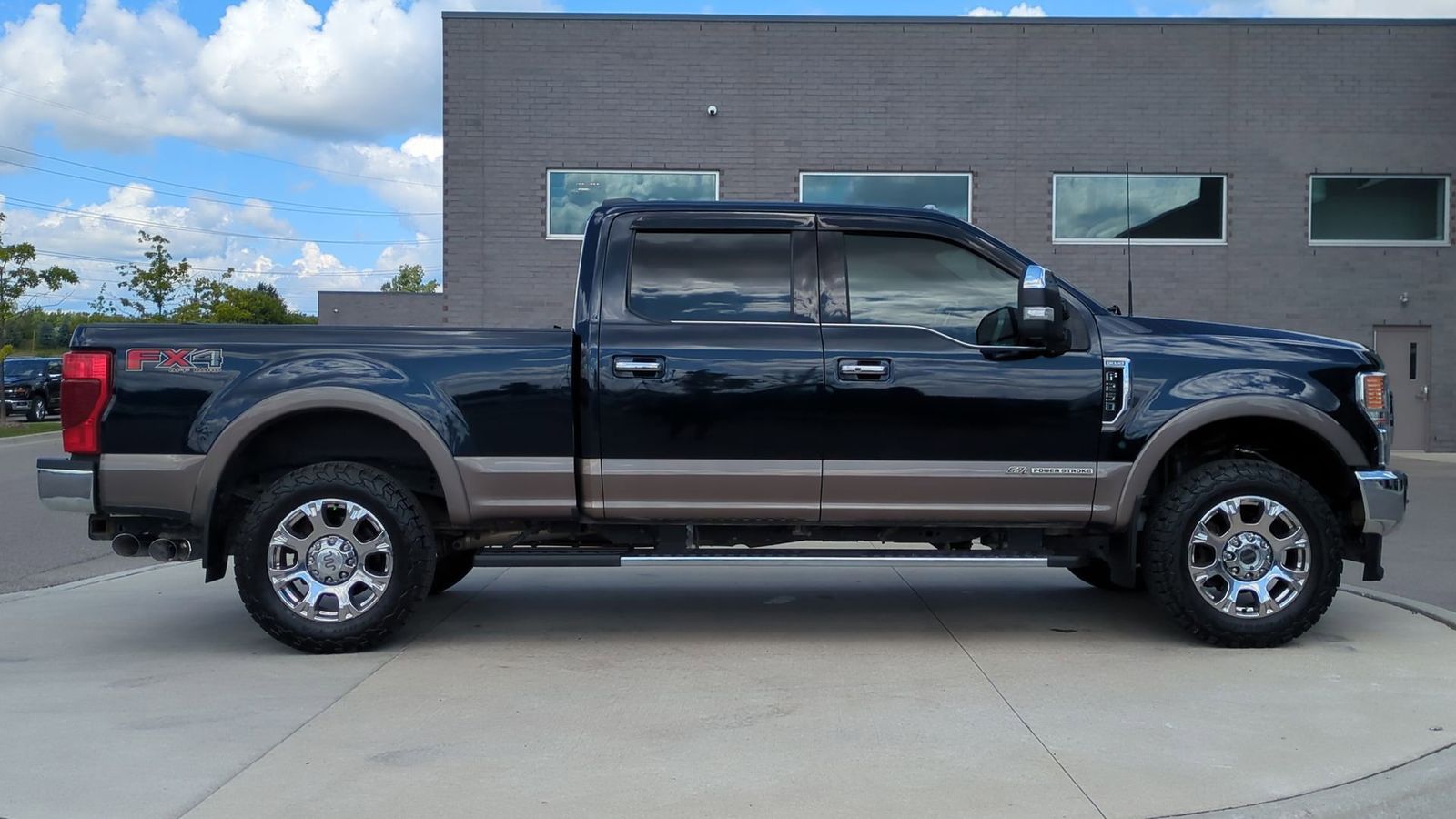 Thumbnail: 2022 Ford F-250 - 10