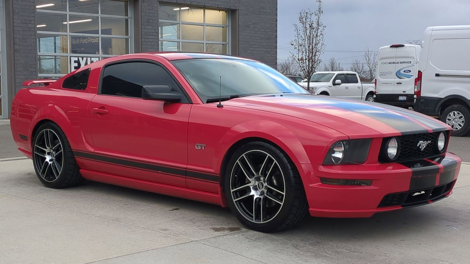 Thumbnail: 2006 Ford Mustang - 9