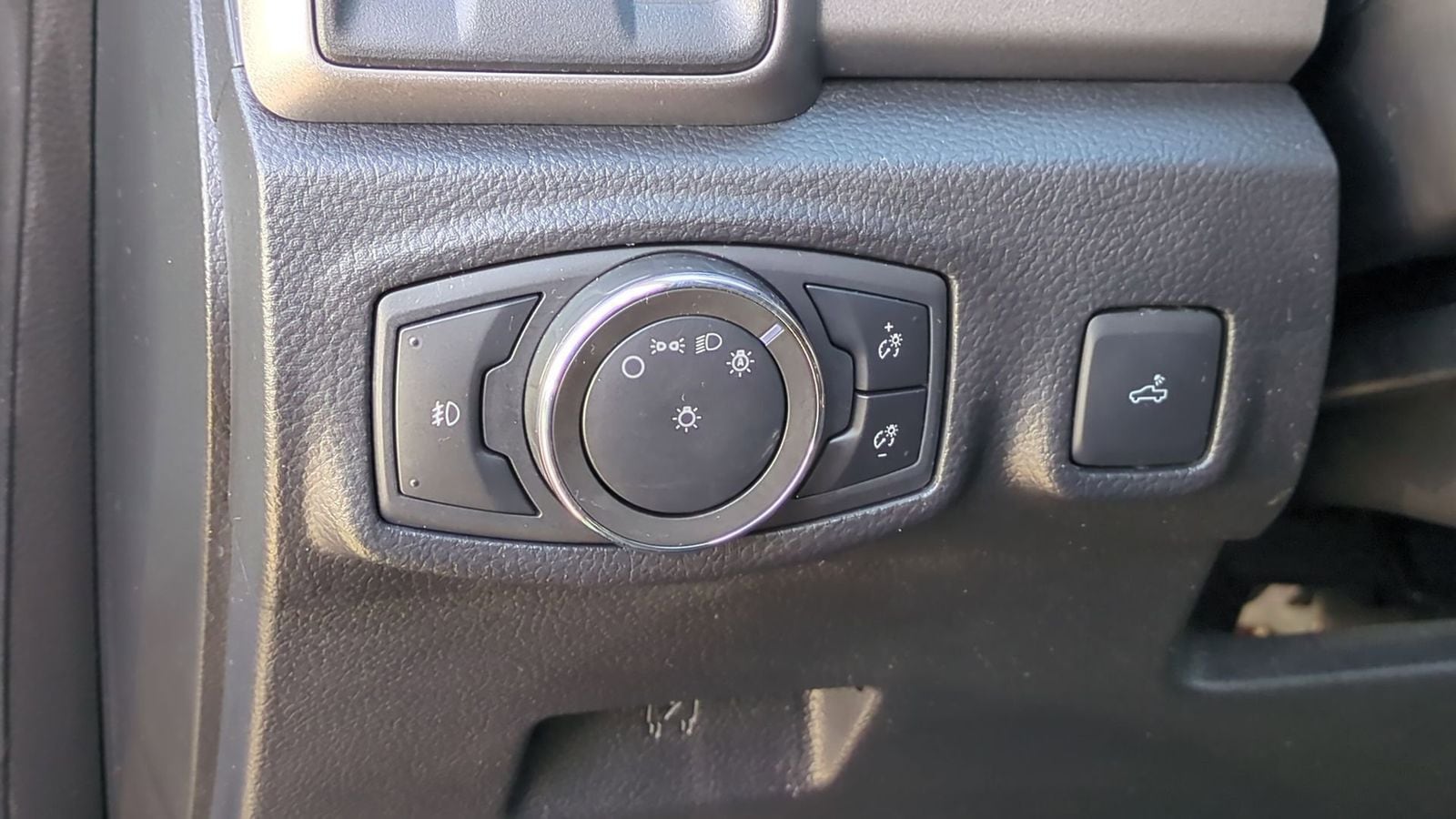 Thumbnail: 2022 Ford Ranger - 19