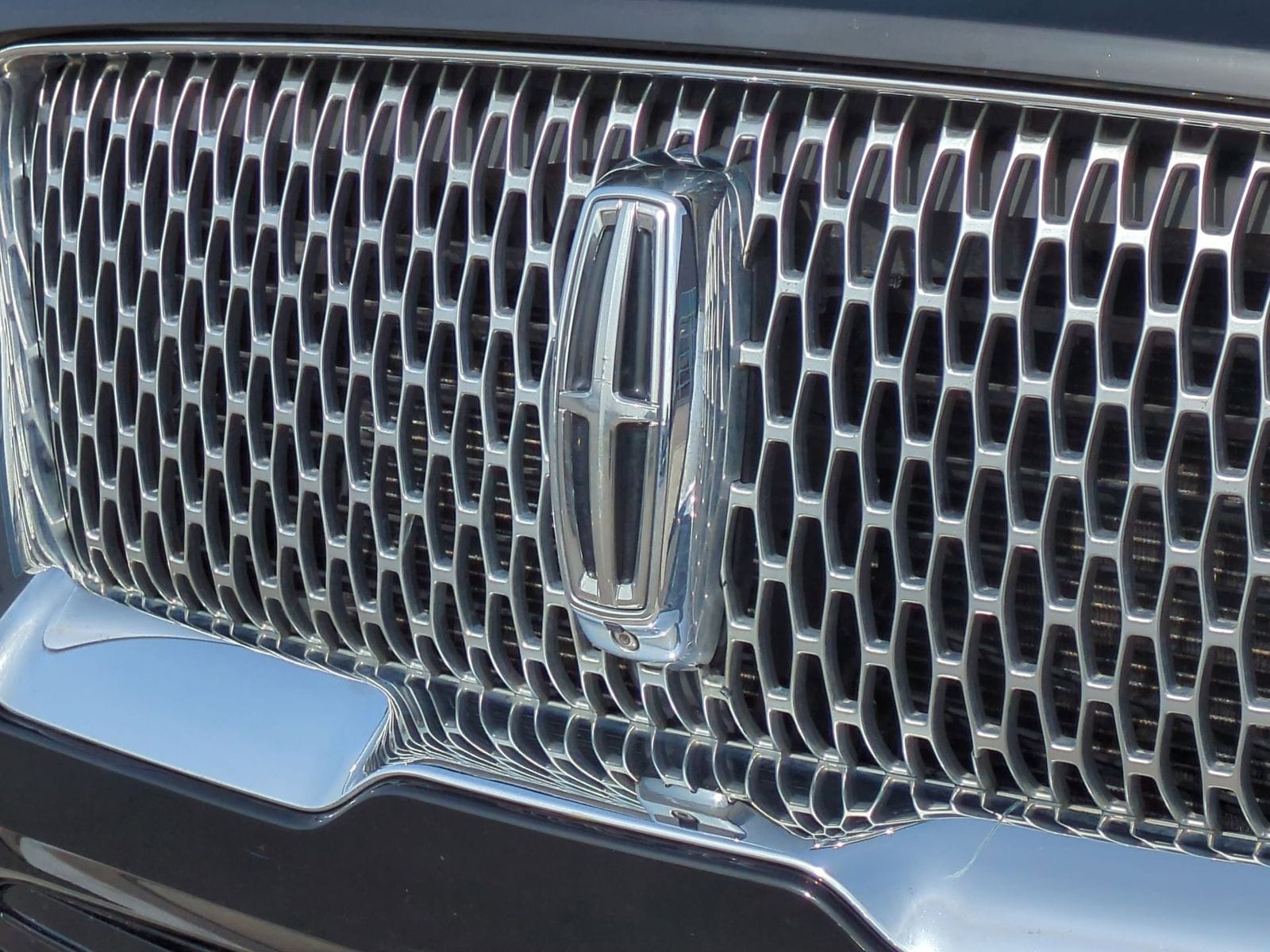 Thumbnail: 2018 Lincoln Navigator L - 14
