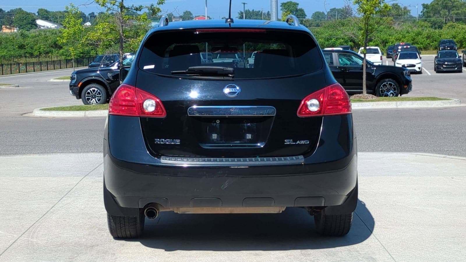 Thumbnail: 2011 Nissan Rogue - 4