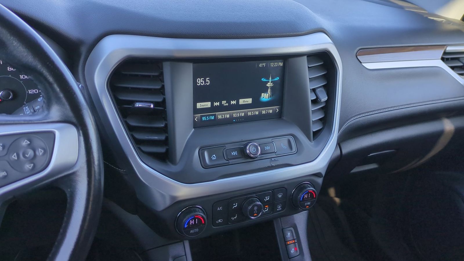 Thumbnail: 2019 GMC Acadia - 28