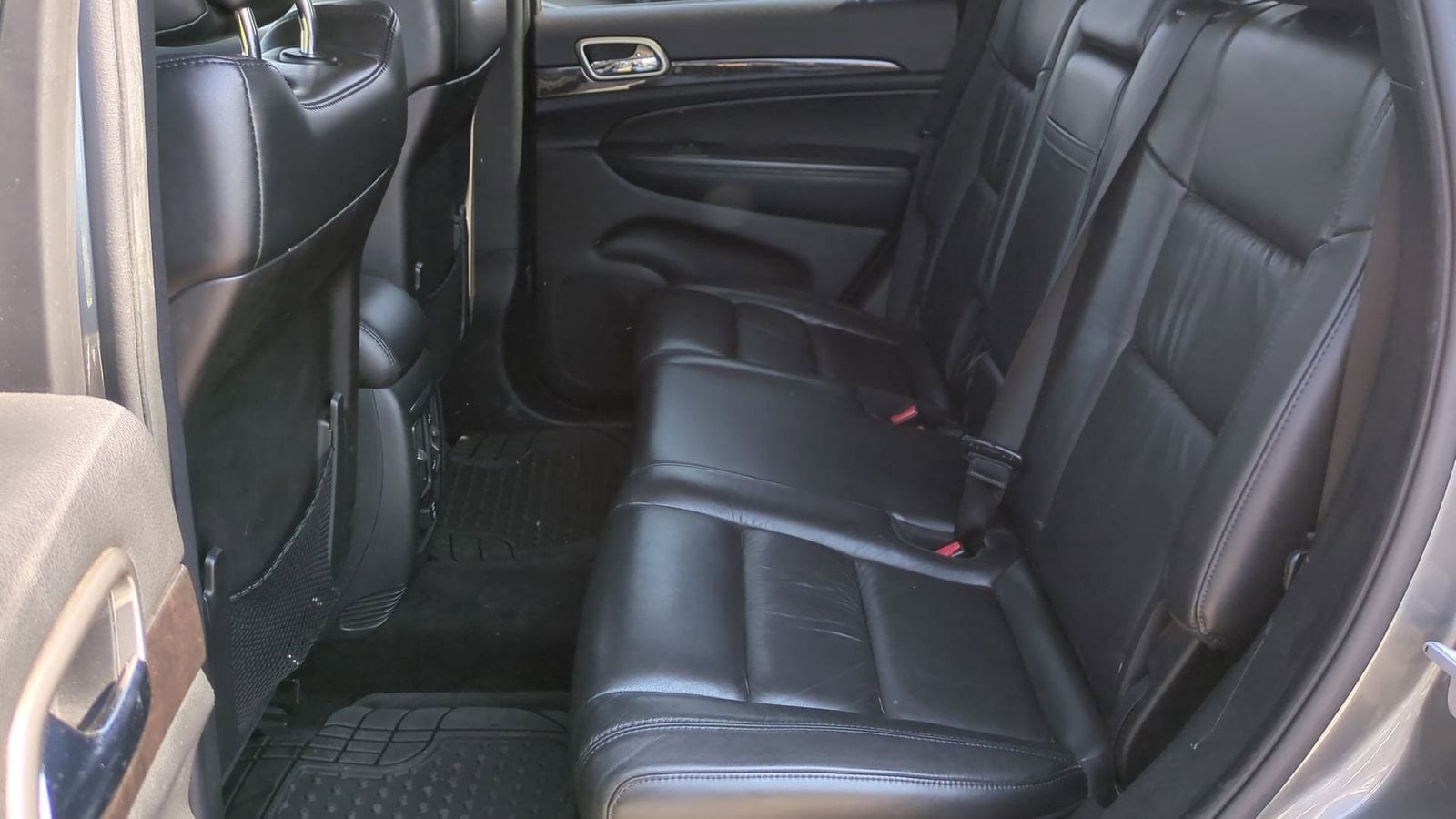 Thumbnail: 2011 Jeep Grand Cherokee - 20