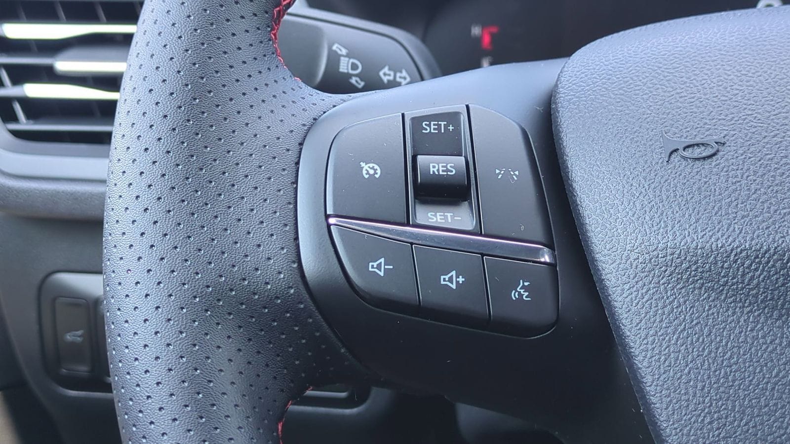 Thumbnail: 2025 Ford Escape - 22