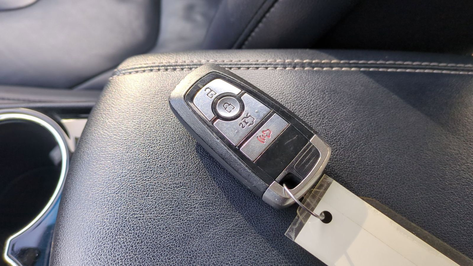 Thumbnail: 2018 Ford Edge - 37