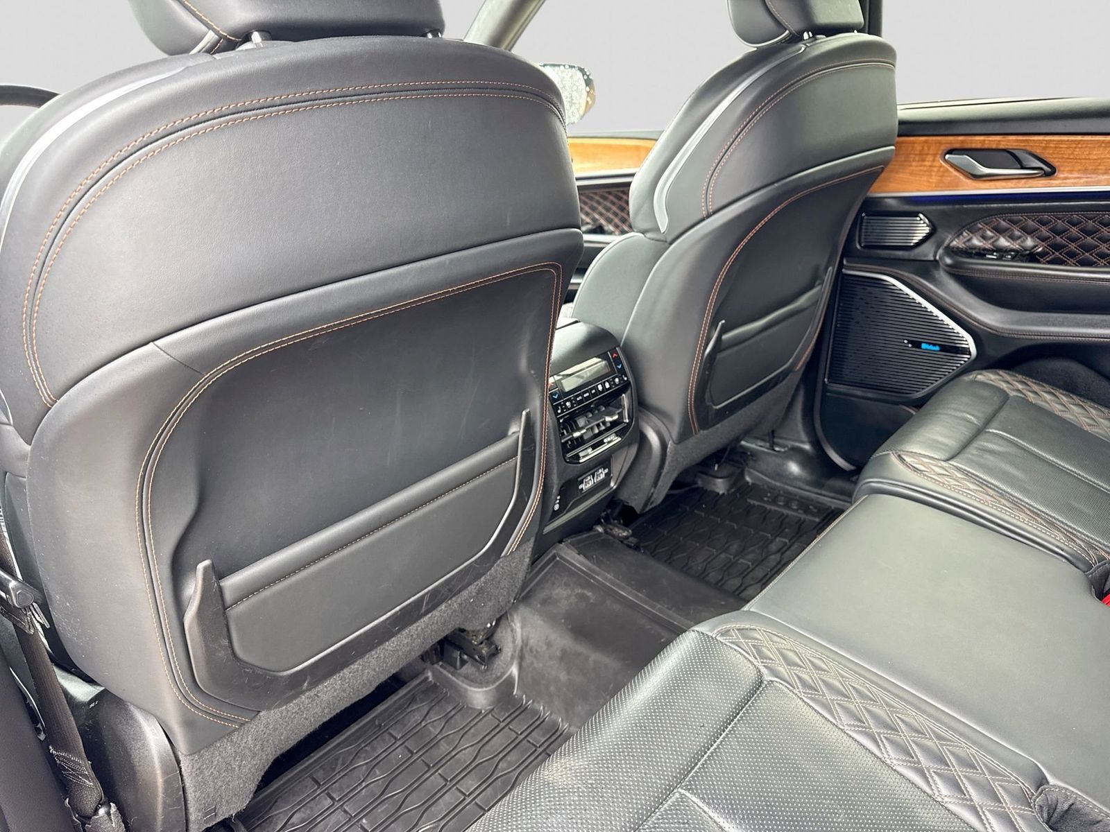 Thumbnail: 2021 Jeep Grand Cherokee L - 18