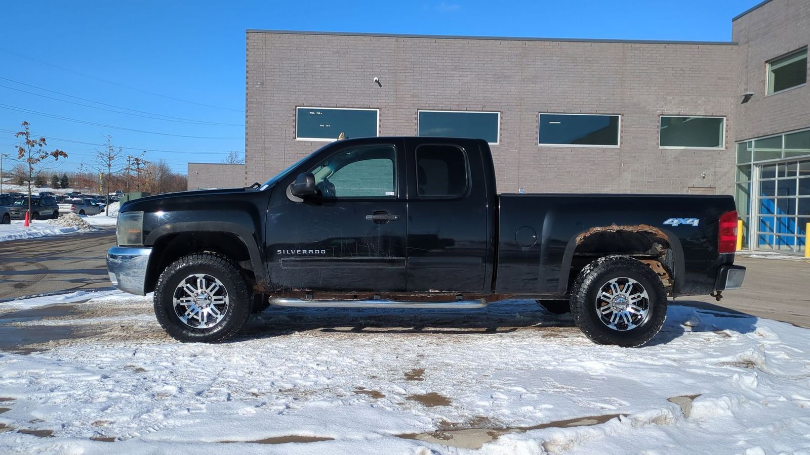 Used 2012 Chevrolet Silverado 1500 LT with VIN 1GCRKSE7XCZ181921 for sale in Washington, MI