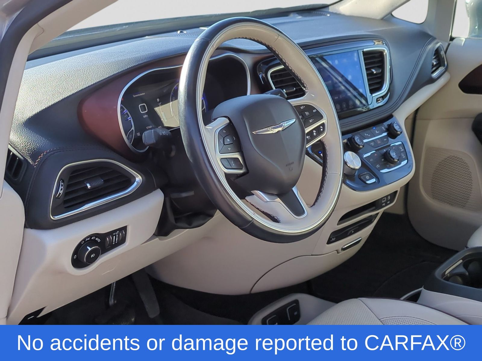 Thumbnail: 2017 Chrysler Pacifica - 2