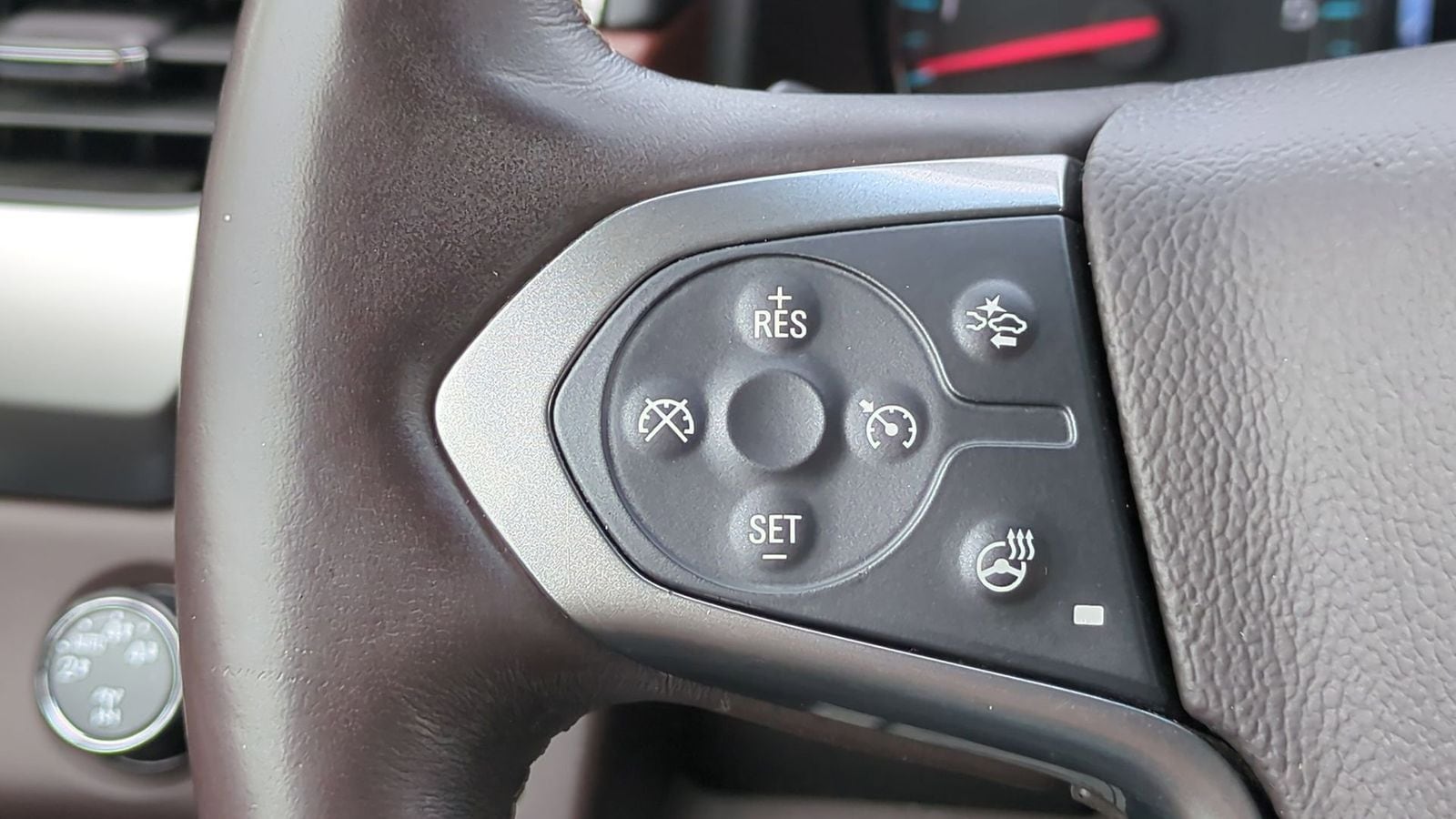 Thumbnail: 2016 Chevrolet Suburban - 14