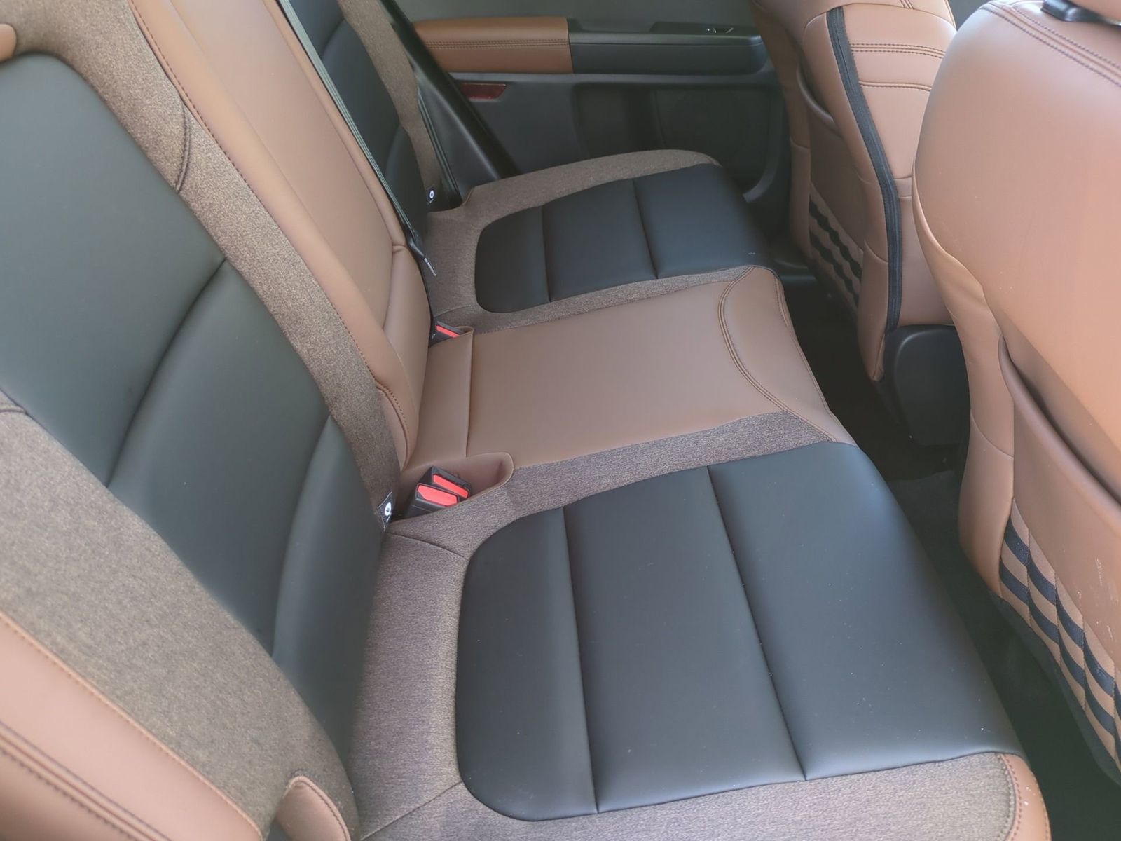 Thumbnail: 2025 Ford Bronco Sport - 19